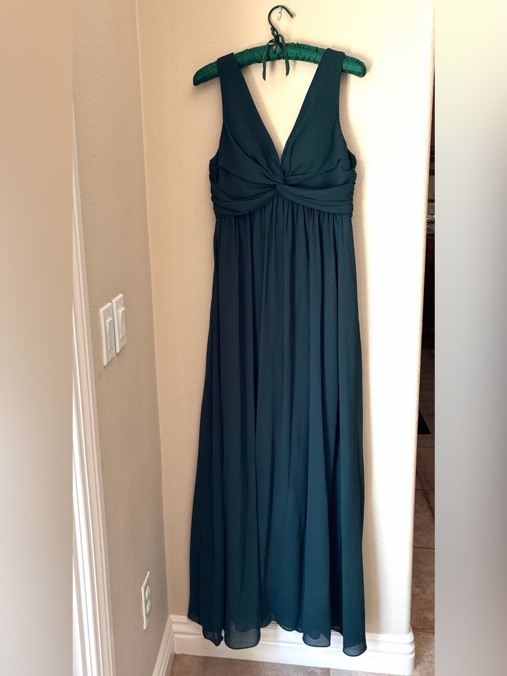 Lulu's Deep Emerald Twist-Front Maxi Dress - Picture 4 of 6